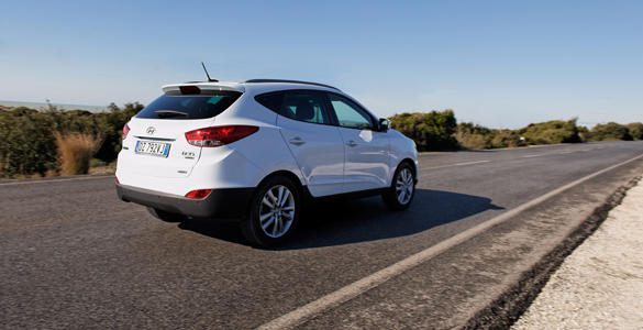 Hyundai ix35 2.0 CRDI 136 CV (2011) Comfort 4X2 trasera