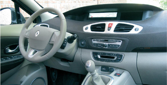 Renault Scénic interior