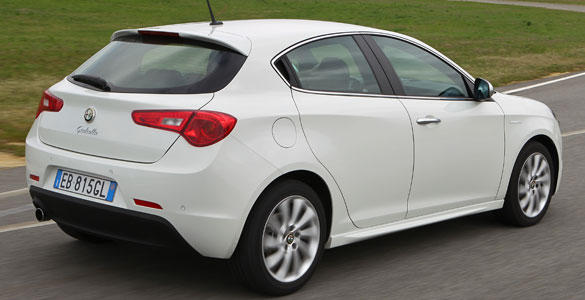 Alfa Romeo Giulietta 2010 - 3/4 trasero