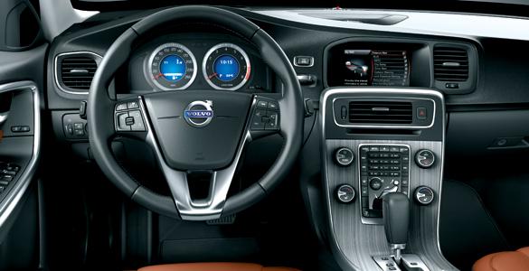 Volvo S60 (2010) 2.0 D interior