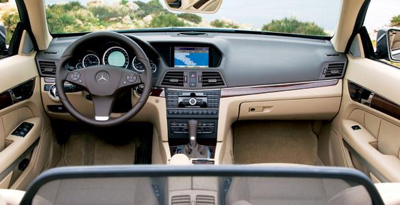 Mercedes CGI E (2010) 35 Interior