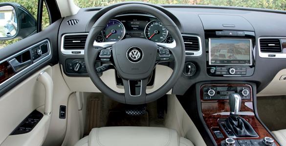 VW Touareg (2010) 3.0 TDI Interior