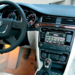 Skoda Superb 2.0 TDI (2010) Ambition interior