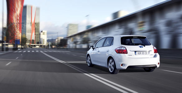 Toyota Auris (2010) HSD Active trasera