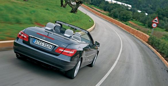Mercedes CGI E (2010) 35 trasera