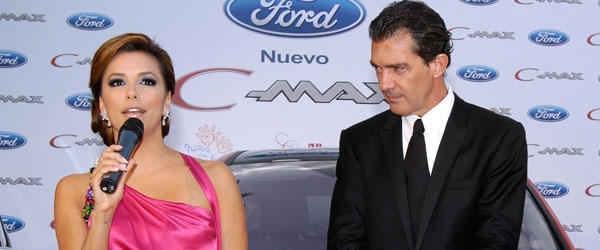 Ford con Eva Longoria y Antonio Banderas Ford con Eva Longoria y Antonio Banderas