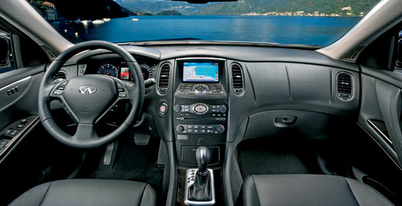 Infiniti EX30d interior