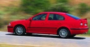 skoda octavia septiembre 2001 lateral