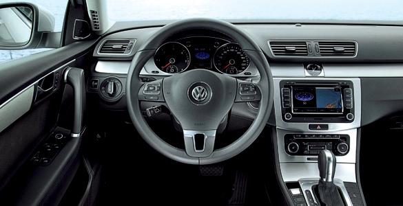 VW Passat 2.0 TDI (2011) 140 Advance Bluemotion Interior