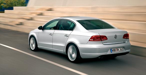 VW Passat 2.0 TDI (2011) 140 Advance Bluemotion trasera
