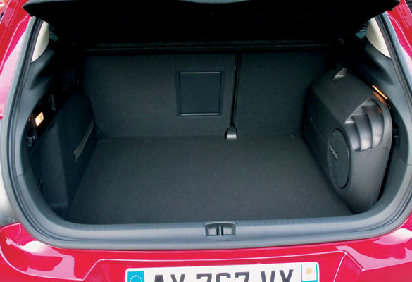 Citroën C4 (2010) 2.0 HDI Exclusive maletero