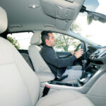 Ford C-Max 2 .0 TDCi (2011) Titanium plazas delanteras