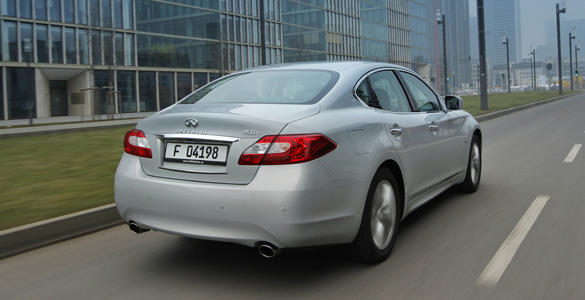 infiniti-m35h-gt-2