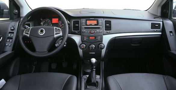 Ssangyong Korando (2011) Premium 4X2 interior