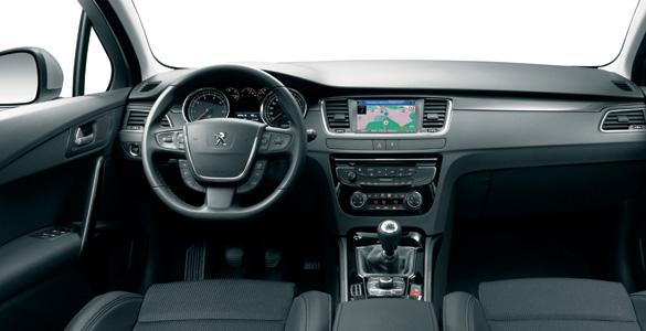 Peugeot 508 (2011) 2.0 HDI Active interior