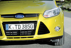 Ford Focus  1.6 TDCI (2011) Titanium  alumbrado3