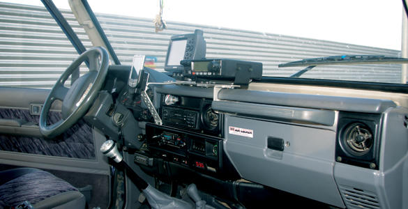 toyota-land-cruiser-kzj-73-1