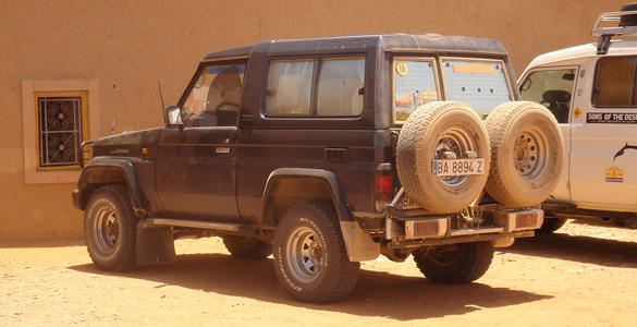 toyota-land-cruiser-kzj-73-2