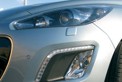 Peugeot 308 1.6 HDI Allure alumbrado1 Peugeot 308 1.6 HDI Allure alumbrado1