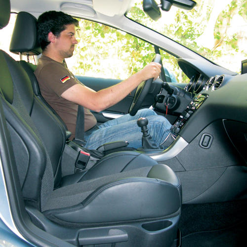 Peugeot 308 1.6 HDI Allure delanteras