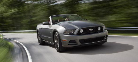 ford mustang convertible frontal tres cuartos