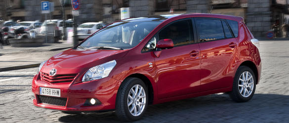 toyota verso 2012 tres cuartos toyota verso 2012 tres cuartos