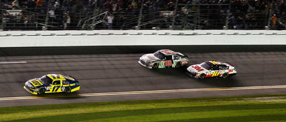 Daytona 500: Matt Kenseth y Dale Earnhardt Jr. Daytona 500: Matt Kenseth y Dale Earnhardt Jr.