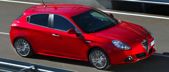 alfa romeo giulietta tres cuartos panoramica alfa romeo giulietta tres cuartos panoramica