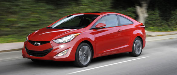 Hyundai elantra coupe tres cuartos Hyundai elantra coupe tres cuartos