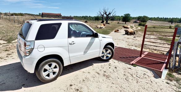 suzuki-gran-d-vitara-19-ddis-5