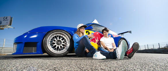 Gisela Pulido y Carlos Sainz Jr: Porsche 911 GT3-R Gisela Pulido y Carlos Sainz Jr: Porsche 911 GT3-R