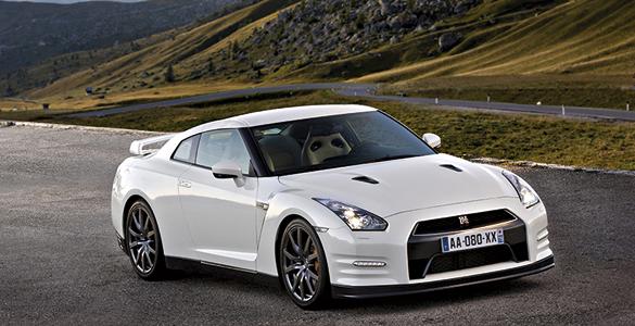 Nissan GT-R 100.990 -