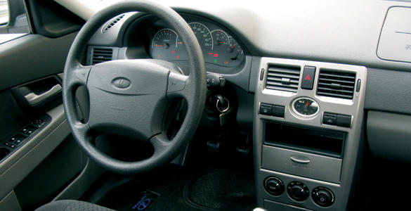 lada-16-priora-sw-1