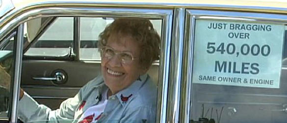 Rachel Veitch y el Mercury Comet Caliente Rachel Veitch y el Mercury Comet Caliente