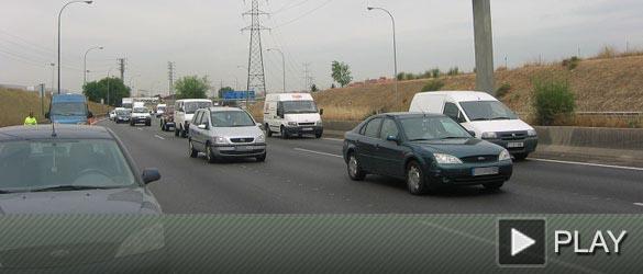 Carretera con tráfico Carretera con tráfico
