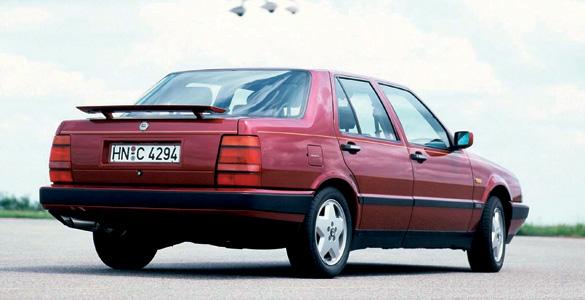 Lancia Thema 8.32 trasera