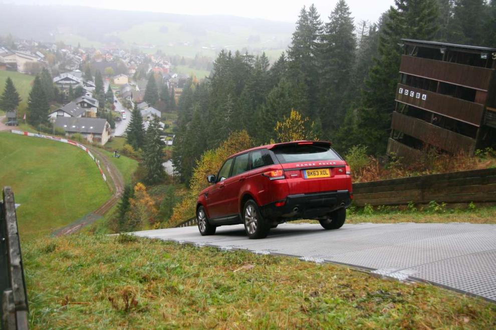 range rover hybrid 002