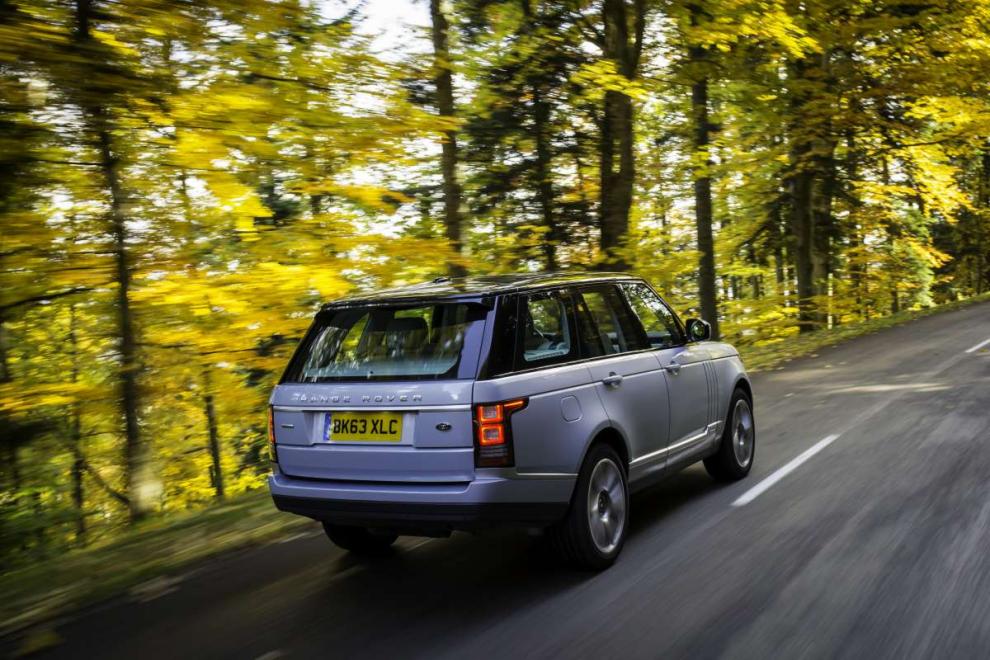 range rover hybrid 038