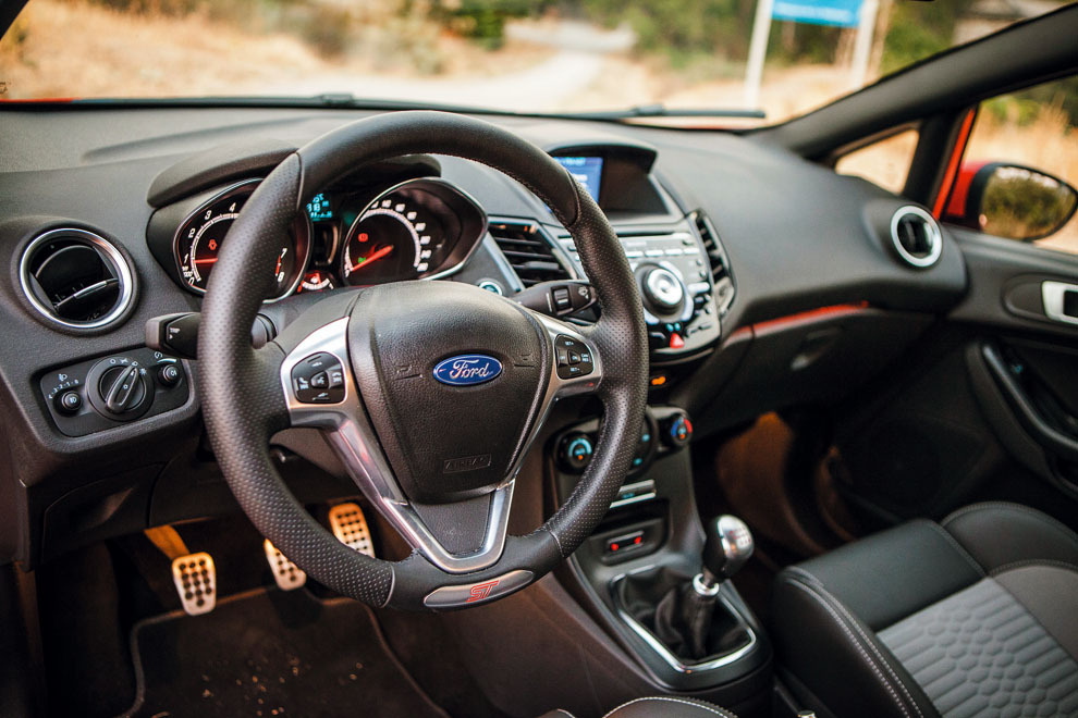 Lucas Cruz prueba el Ford Fiesta ST