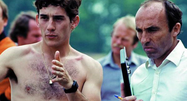 Ayrton Senna habla con Frank Williams