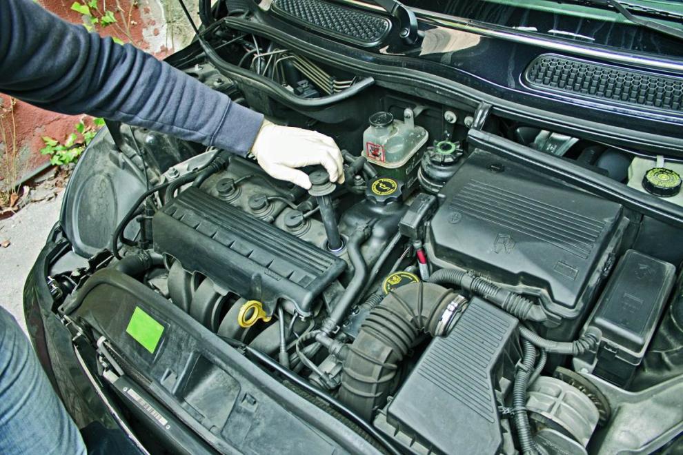 Cómo cambiar las bujías de tu coche
