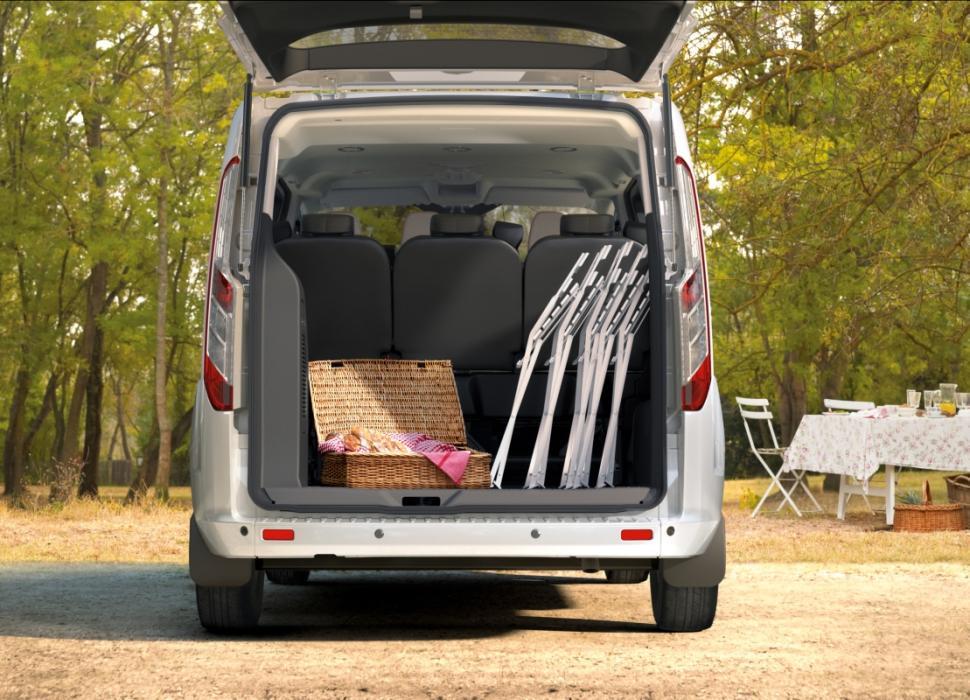 Ford Tourneo Custom maletero