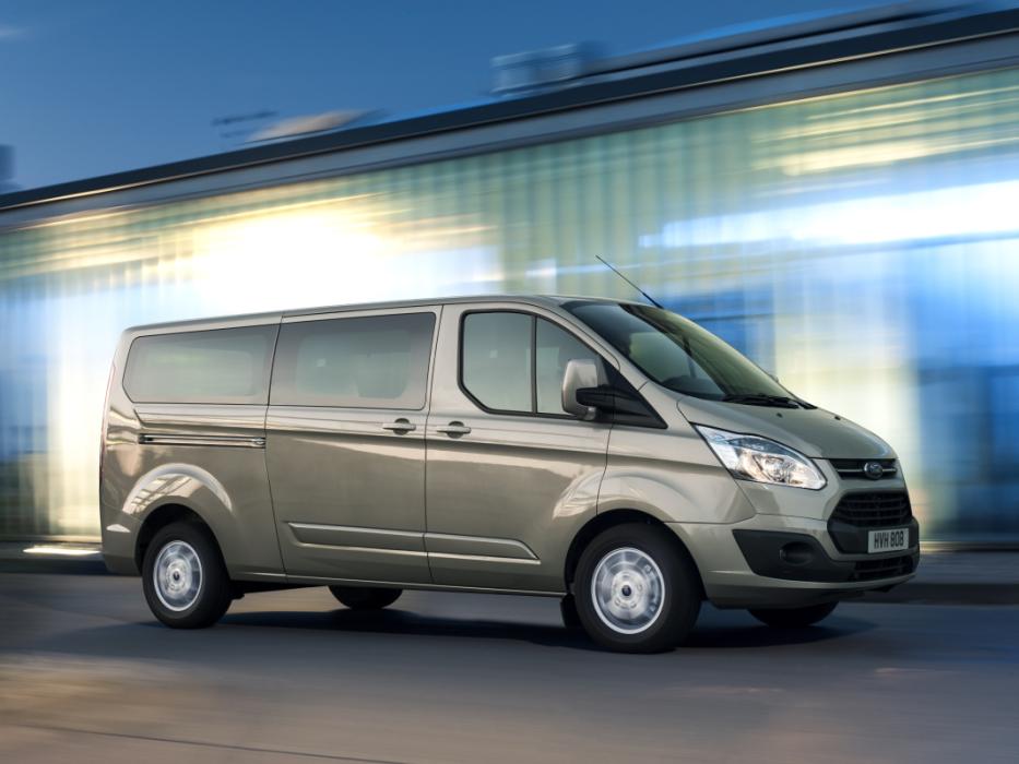 Ford Tourneo Custom accion
