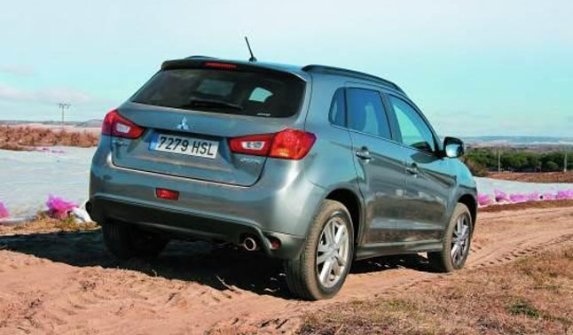 Mitsubishi ASX vista trasera