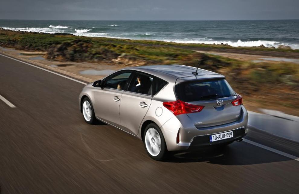 Toyota Auris trasera