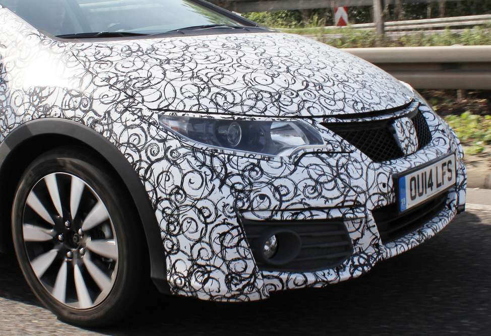 Honda Civic 2015 foto espia