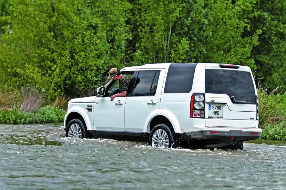 Land Rover Discovery trasera