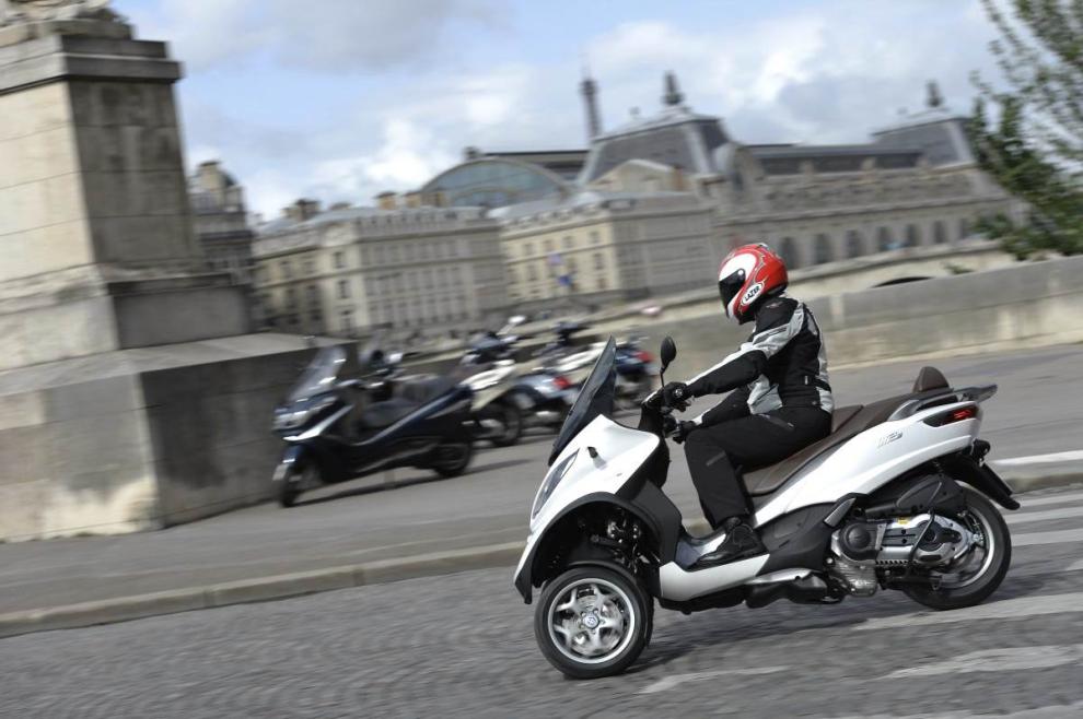 Piaggio MP3 500