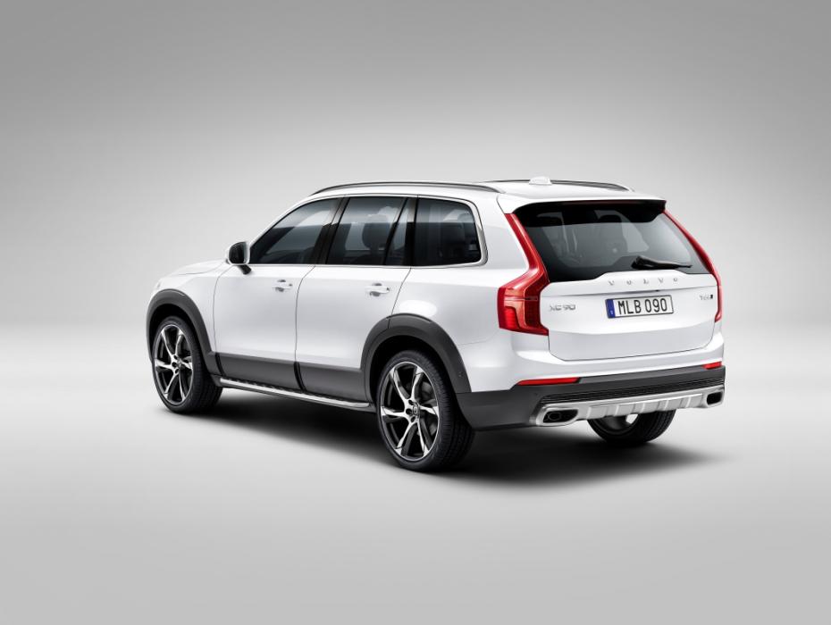 Volvo XC90 2015 trasera
