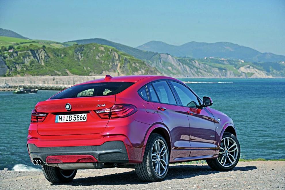 BMW X4 trasera